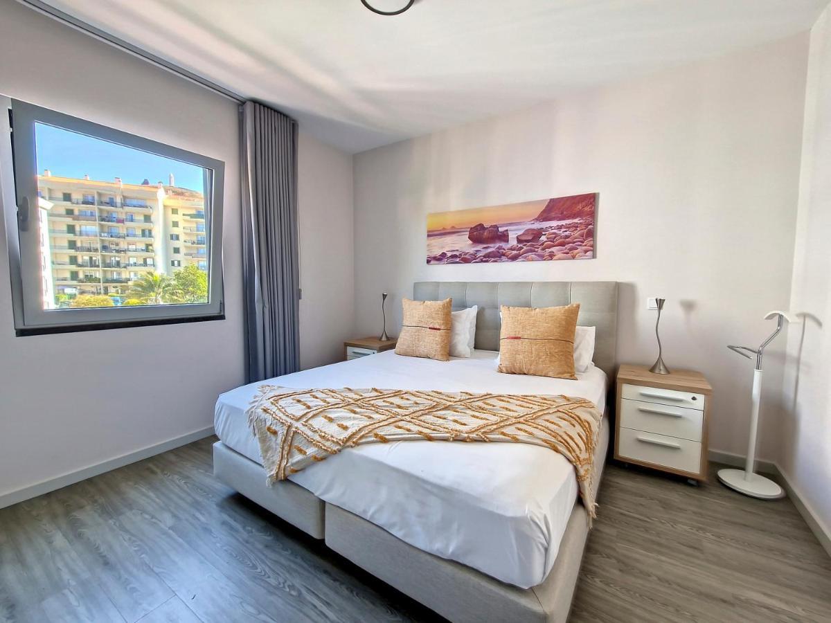 Rainbow Apartment By Lovelystay Funchal  Bagian luar foto