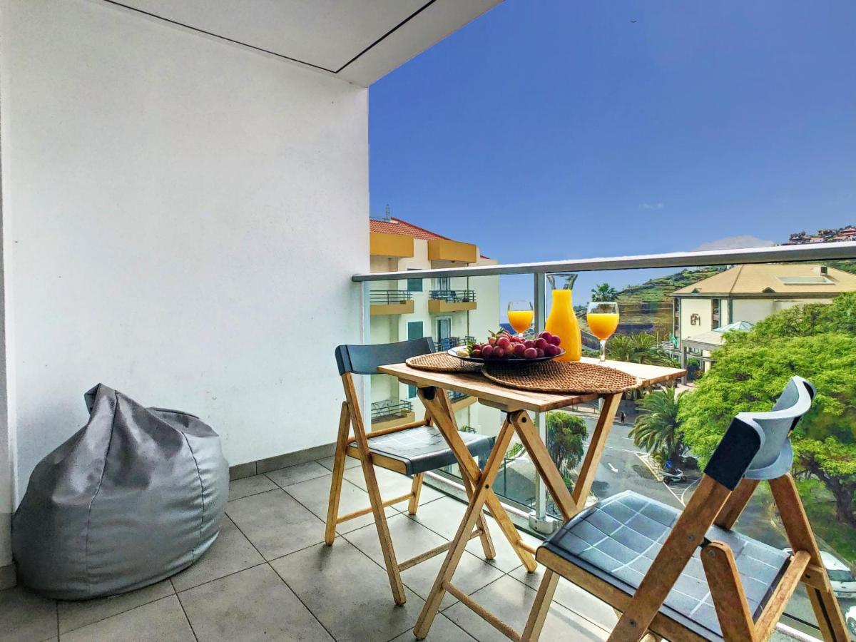 Rainbow Apartment By Lovelystay Funchal  Bagian luar foto