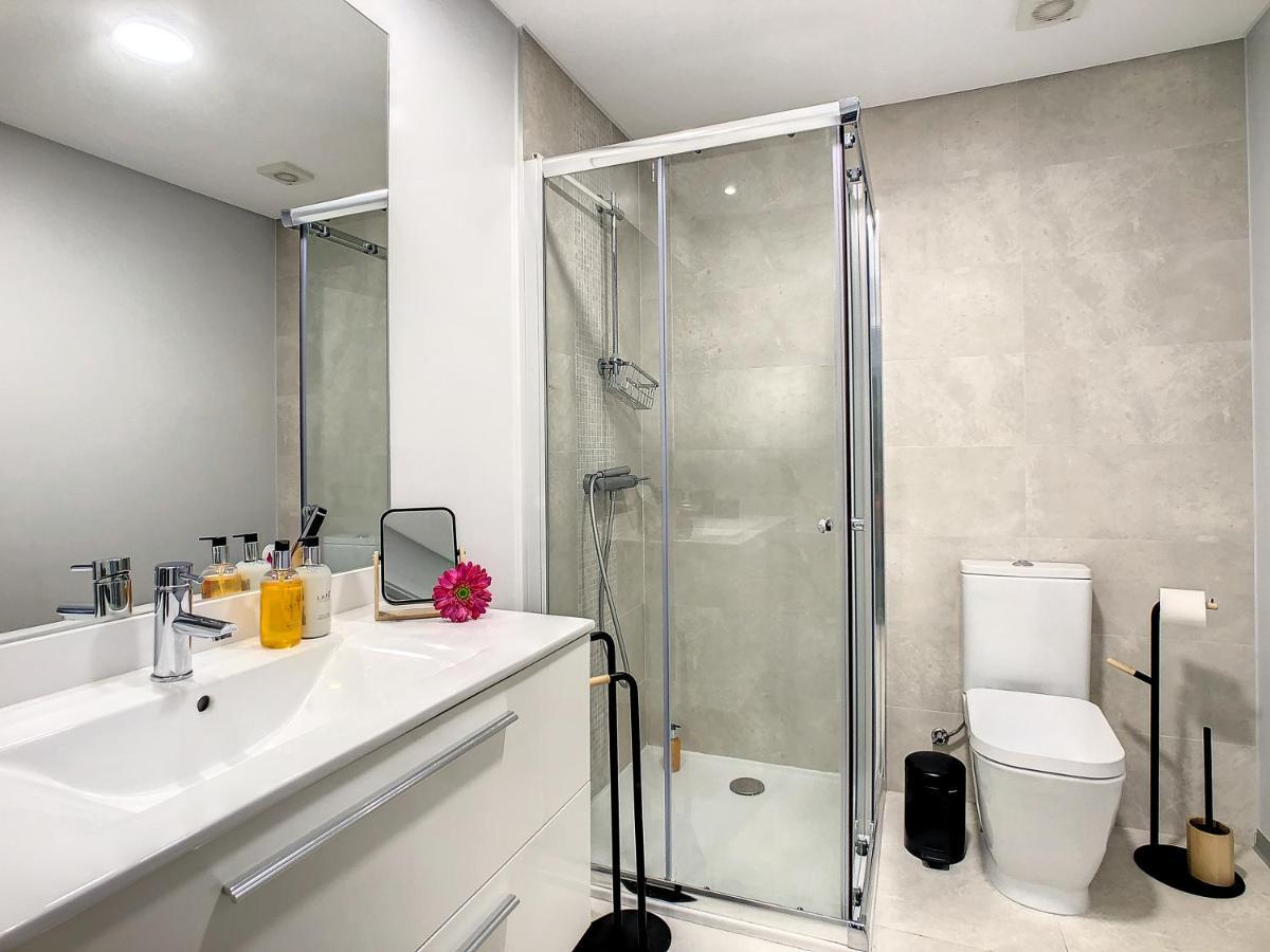 Rainbow Apartment By Lovelystay Funchal  Bagian luar foto